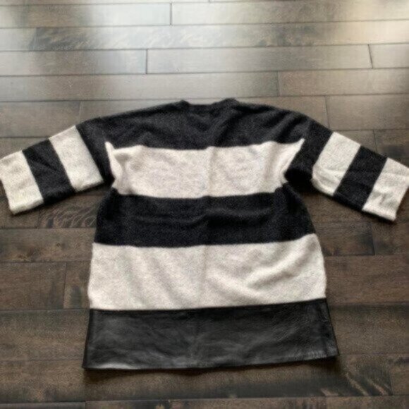 Club Monaco Striped Sweater - Picture 2 of 2